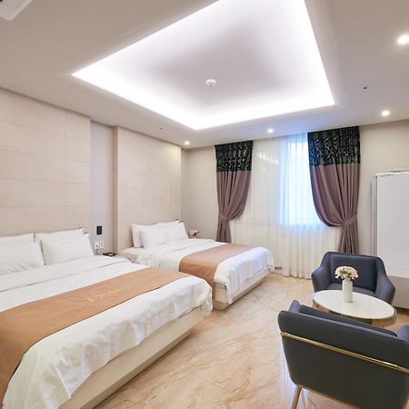 Dubai Hotel Gwangju Metropolitan City Εξωτερικό φωτογραφία