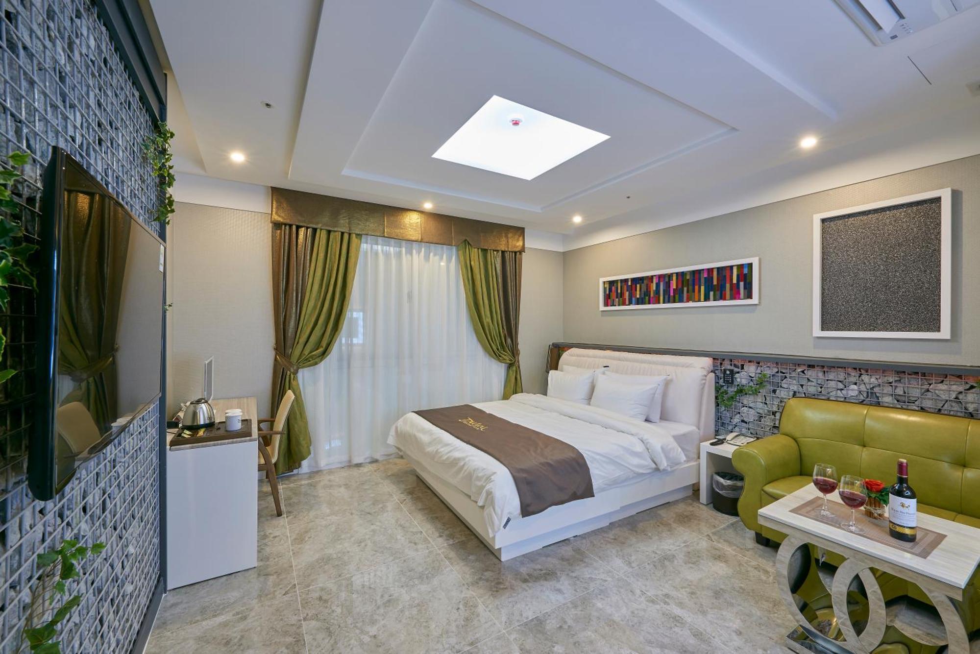 Dubai Hotel Gwangju Metropolitan City Εξωτερικό φωτογραφία