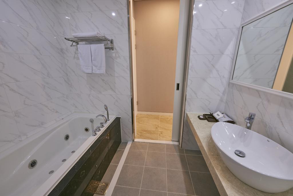 Dubai Hotel Gwangju Metropolitan City Εξωτερικό φωτογραφία